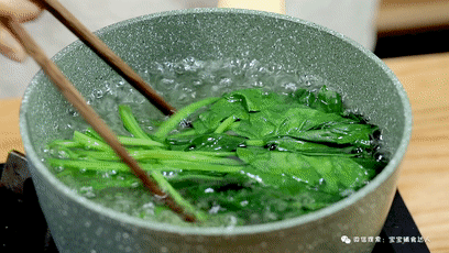 菠菜雞蛋餅 寶寶輔食食譜的做法-家常味烙菜譜-易網(wǎng)健康養(yǎng)生網(wǎng) 菠菜雞蛋餅 寶寶輔食食譜的做法-家常味烙菜譜