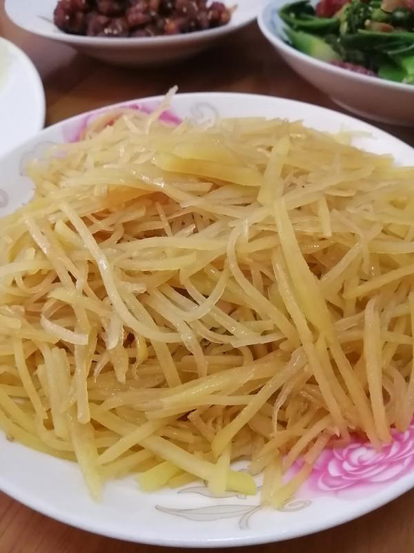 簡簡單單也不失美味~~醋溜土豆絲的做法-家常味炒菜譜
