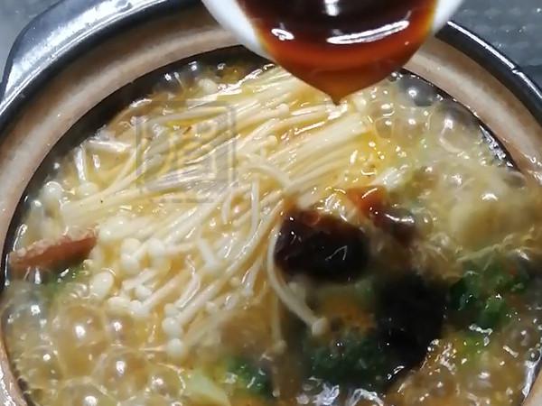 熱乎乎的泡菜鍋,驅寒還管飽!的做法-酸辣味煮菜譜-易網健康養生網 熱乎乎的泡菜鍋,驅寒還管飽!的做法-酸辣味煮菜譜