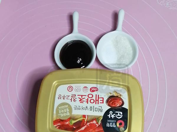 熱乎乎的泡菜鍋,驅寒還管飽!的做法-酸辣味煮菜譜-易網健康養生網 熱乎乎的泡菜鍋,驅寒還管飽!的做法-酸辣味煮菜譜