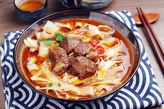 紅燒羊肉面的做法-家常味煮菜譜