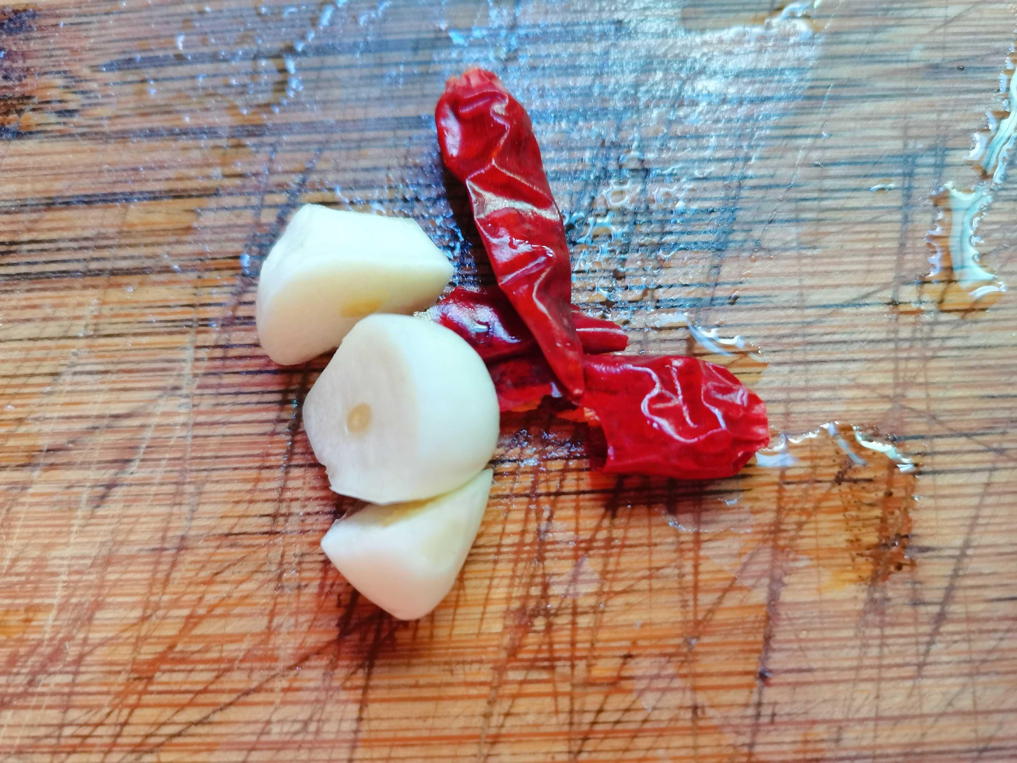 家常菜“清炒黃豆芽”的做法-家常味炒菜譜-易網(wǎng)健康養(yǎng)生網(wǎng) 家常菜“清炒黃豆芽”的做法-家常味炒菜譜