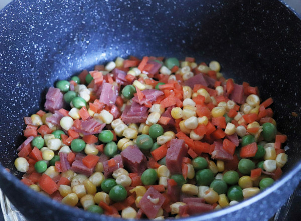 時蔬蝦仁烘蛋的做法-咸鮮味烤菜譜-易網健康養生網 時蔬蝦仁烘蛋的做法-咸鮮味烤菜譜