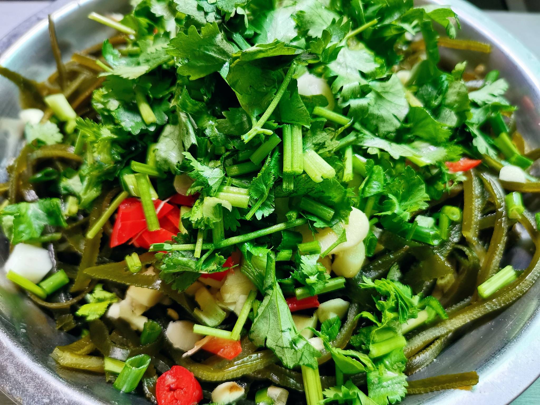 千張拌海帶絲的做法-家常味拌菜譜-易網健康養生網 千張拌海帶絲的做法-家常味拌菜譜