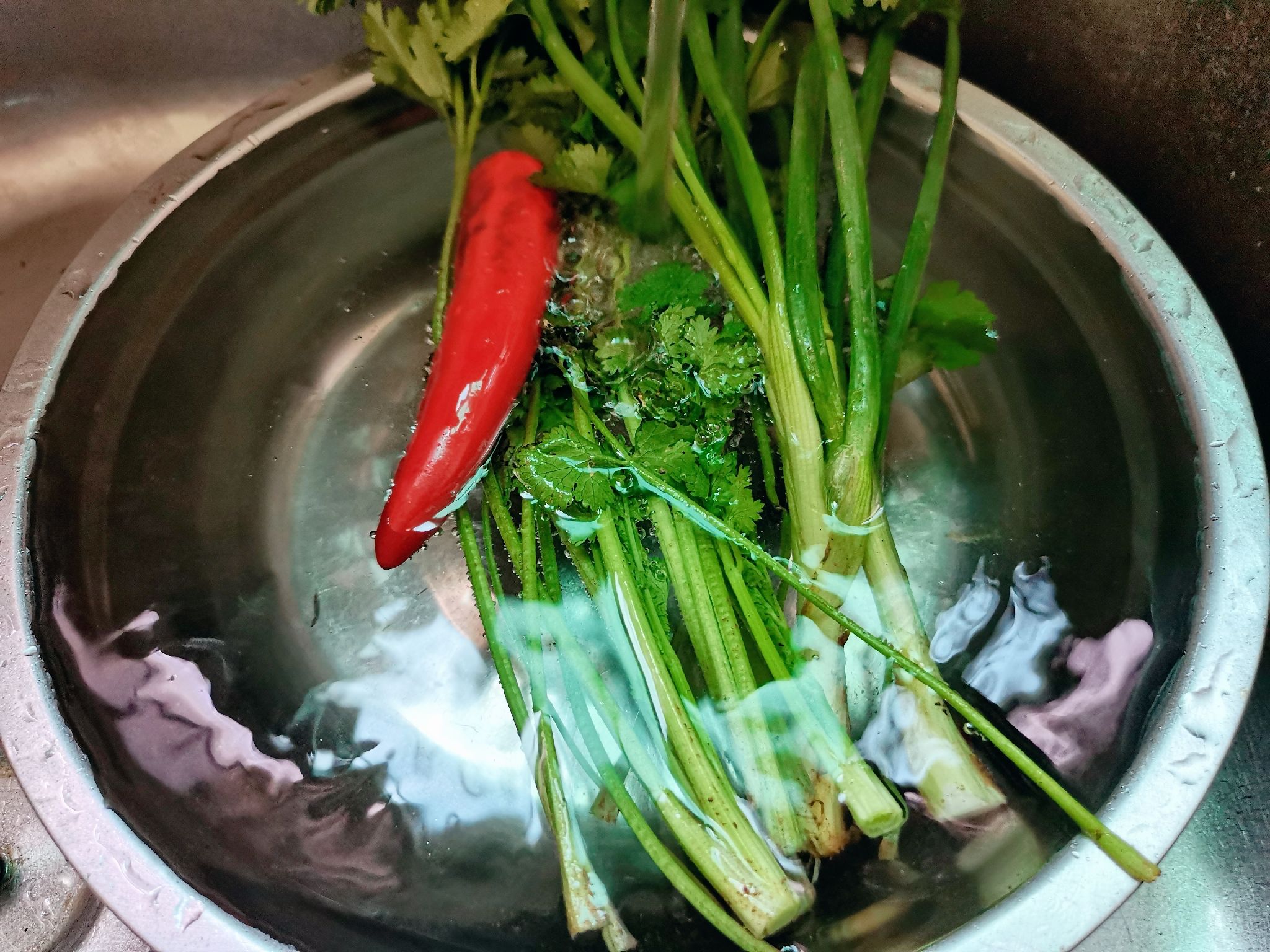 千張拌海帶絲的做法-家常味拌菜譜-易網健康養生網 千張拌海帶絲的做法-家常味拌菜譜