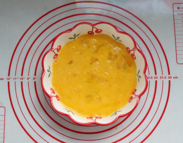 時蔬蝦仁烘蛋的做法-咸鮮味烤菜譜-易網健康養生網 時蔬蝦仁烘蛋的做法-咸鮮味烤菜譜