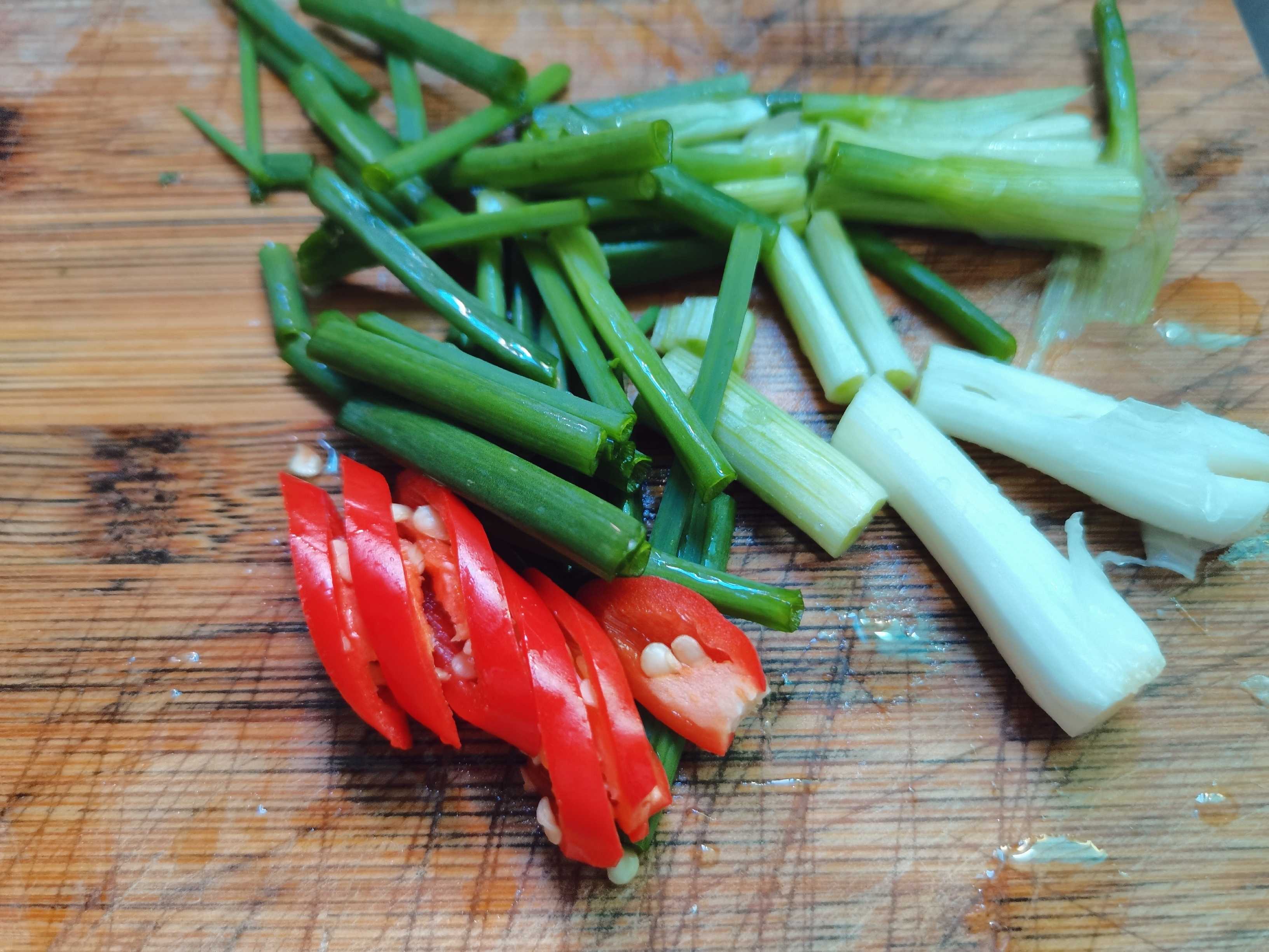 小蔥炒雞蛋,簡單又快手的一道快手菜的做法-家常味炒菜譜-易網健康養生網 小蔥炒雞蛋,簡單又快手的一道快手菜的做法-家常味炒菜譜