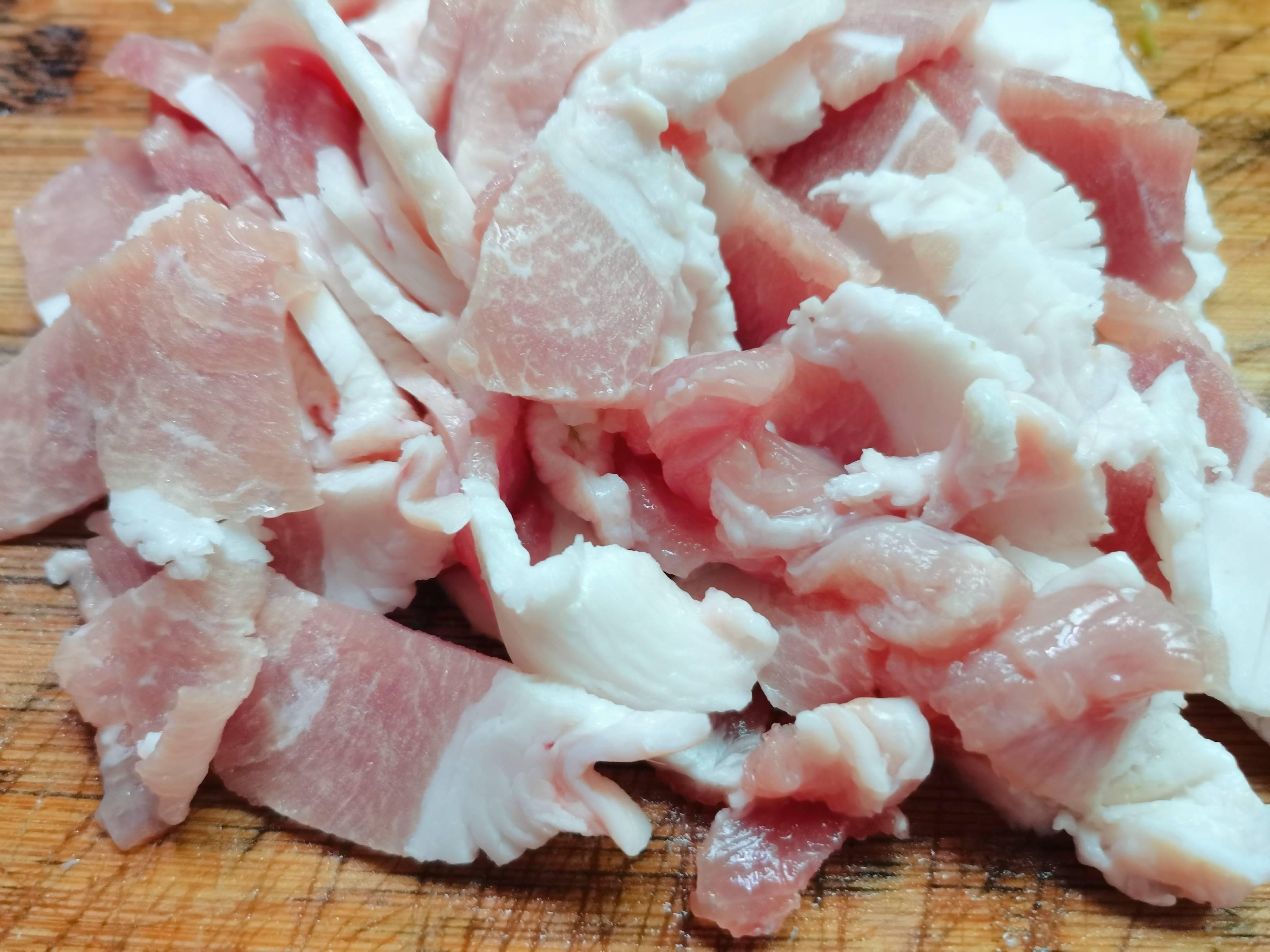 兒菜炒肉片的做法-家常味炒菜譜-易網健康養(yǎng)生網 兒菜炒肉片的做法-家常味炒菜譜