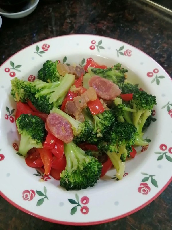 簡簡單單也不失美味~~臘味炒西蘭花的做法-家常味炒菜譜-易網健康養生網 簡簡單單也不失美味~~臘味炒西蘭花的做法-家常味炒菜譜