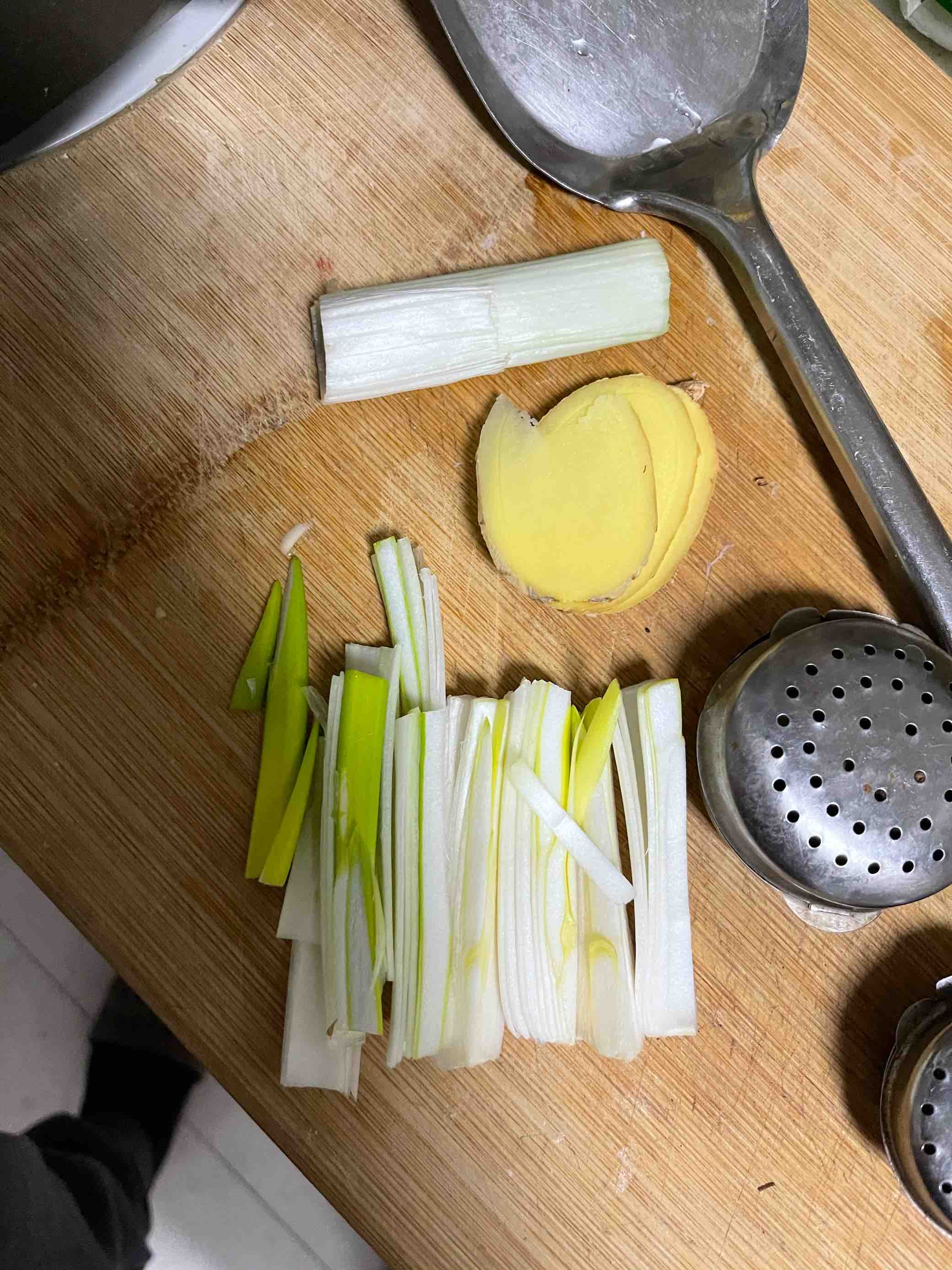 蘇式紅燒肉的做法-家常味砂鍋菜譜-易網健康養生網 蘇式紅燒肉的做法-家常味砂鍋菜譜