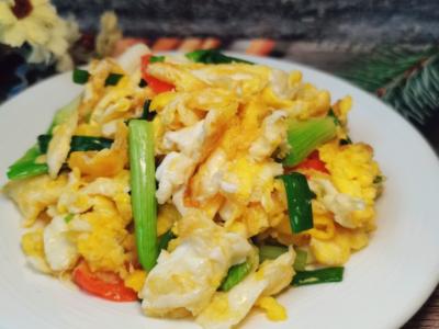 小蔥炒雞蛋，簡單又快手的一道快手菜的做法-家常味炒菜譜