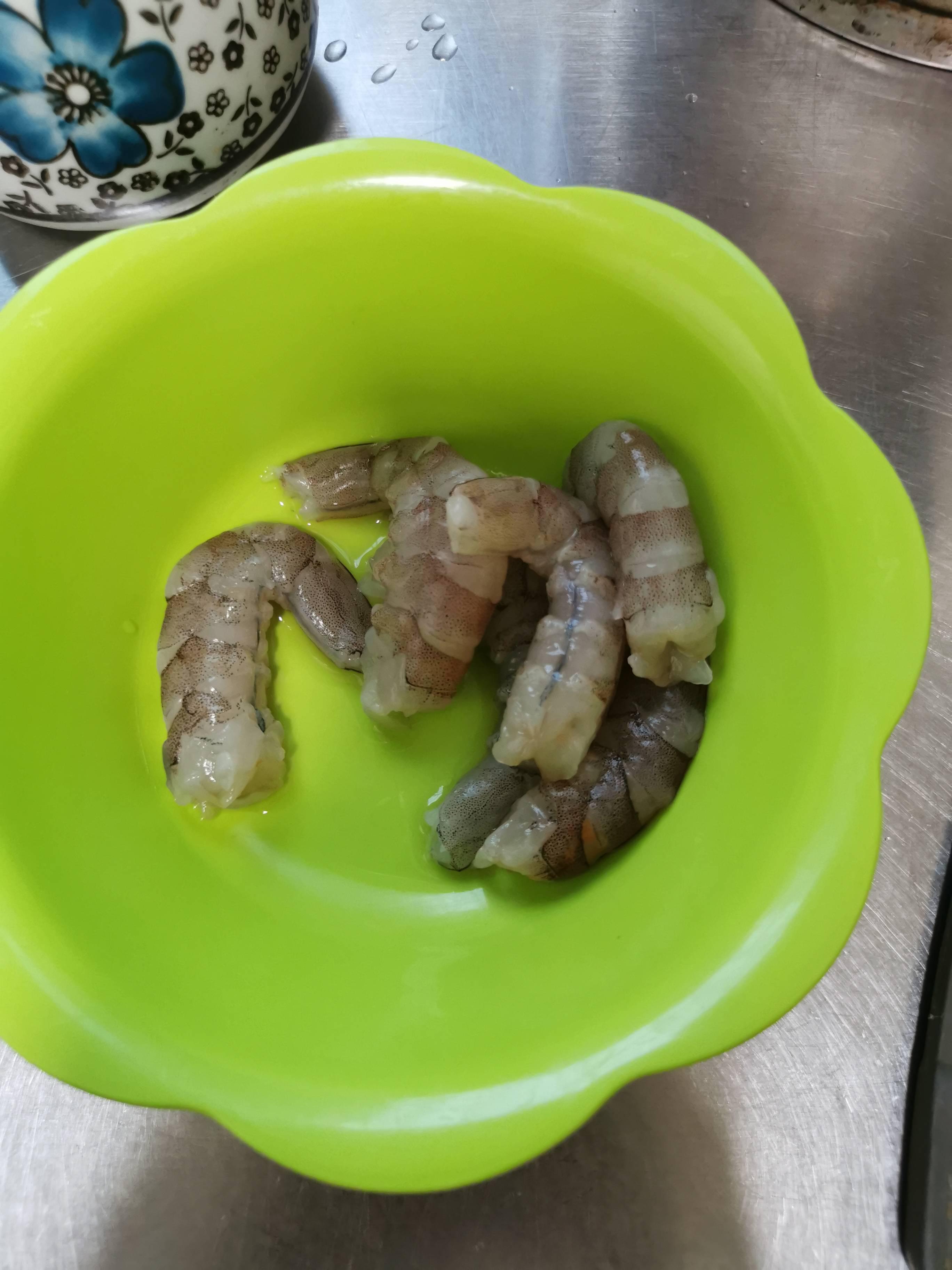 小白菜炒蝦仁的做法-咸鮮味炒菜譜-易網<a href=http://www.xllyou.com/ target=_blank class=infotextkey>健康養生</a>網 小白菜炒蝦仁的做法-咸鮮味炒菜譜