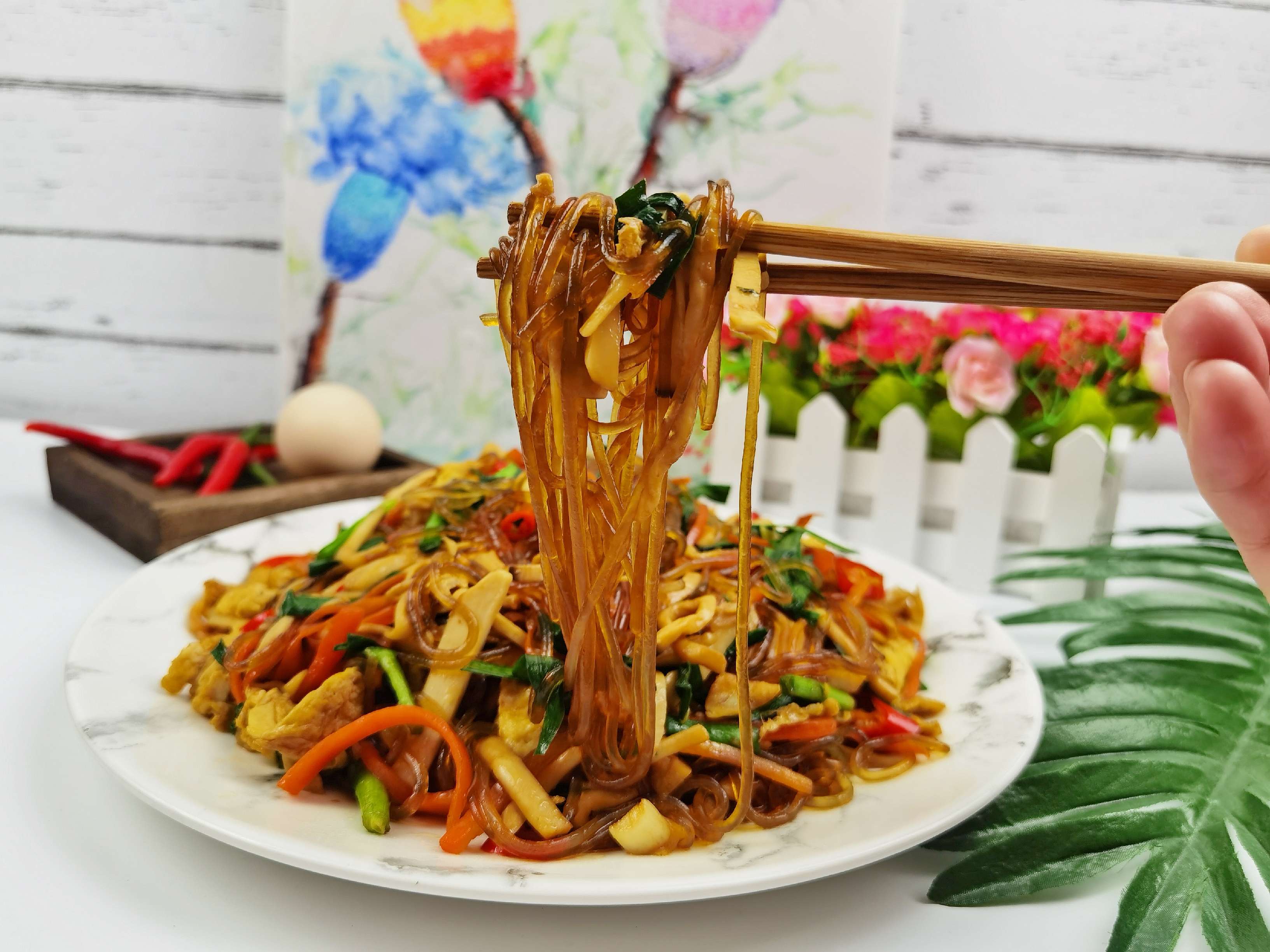 年夜飯素菜也出彩-杏鮑菇炒合菜,闔家歡樂吃著超下飯的做法-香辣味炒菜譜-易網健康養生網 年夜飯素菜也出彩-杏鮑菇炒合菜,闔家歡樂吃著超下飯的做法-香辣味炒菜譜