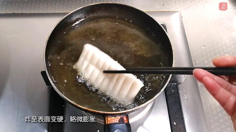 上海經典小吃豬排年糕的做法-酸甜味炸菜譜-易網健康養生網 上海經典小吃豬排年糕的做法-酸甜味炸菜譜