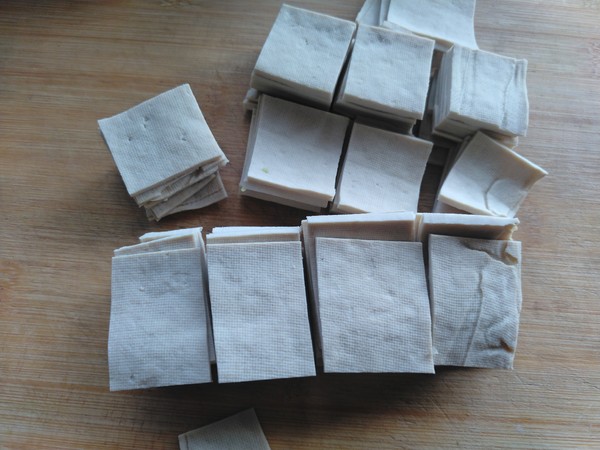 冷吃千張的做法-香辣味煎菜譜-易網健康養生網 冷吃千張的做法-香辣味煎菜譜