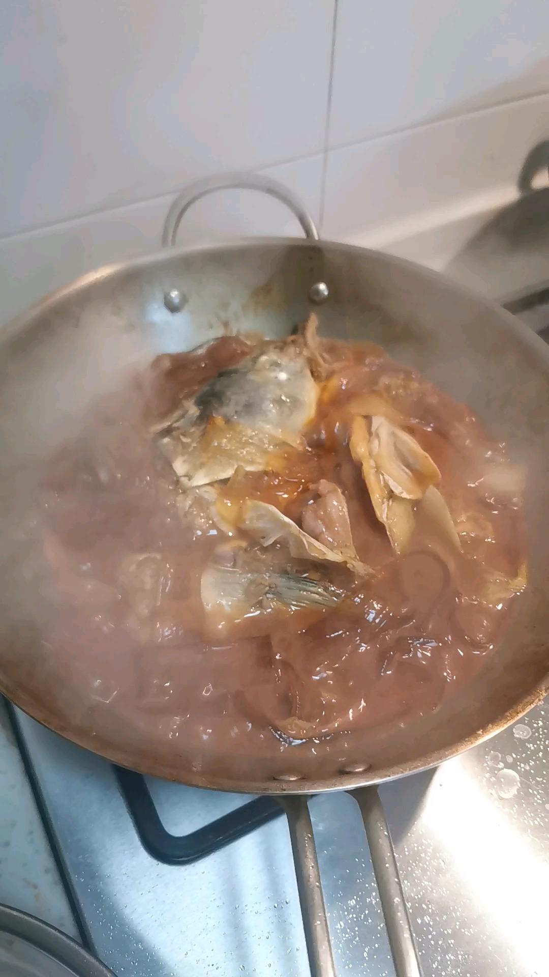粉條燉青魚頭的做法-家常味燒菜譜-易網健康養生網 粉條燉青魚頭的做法-家常味燒菜譜