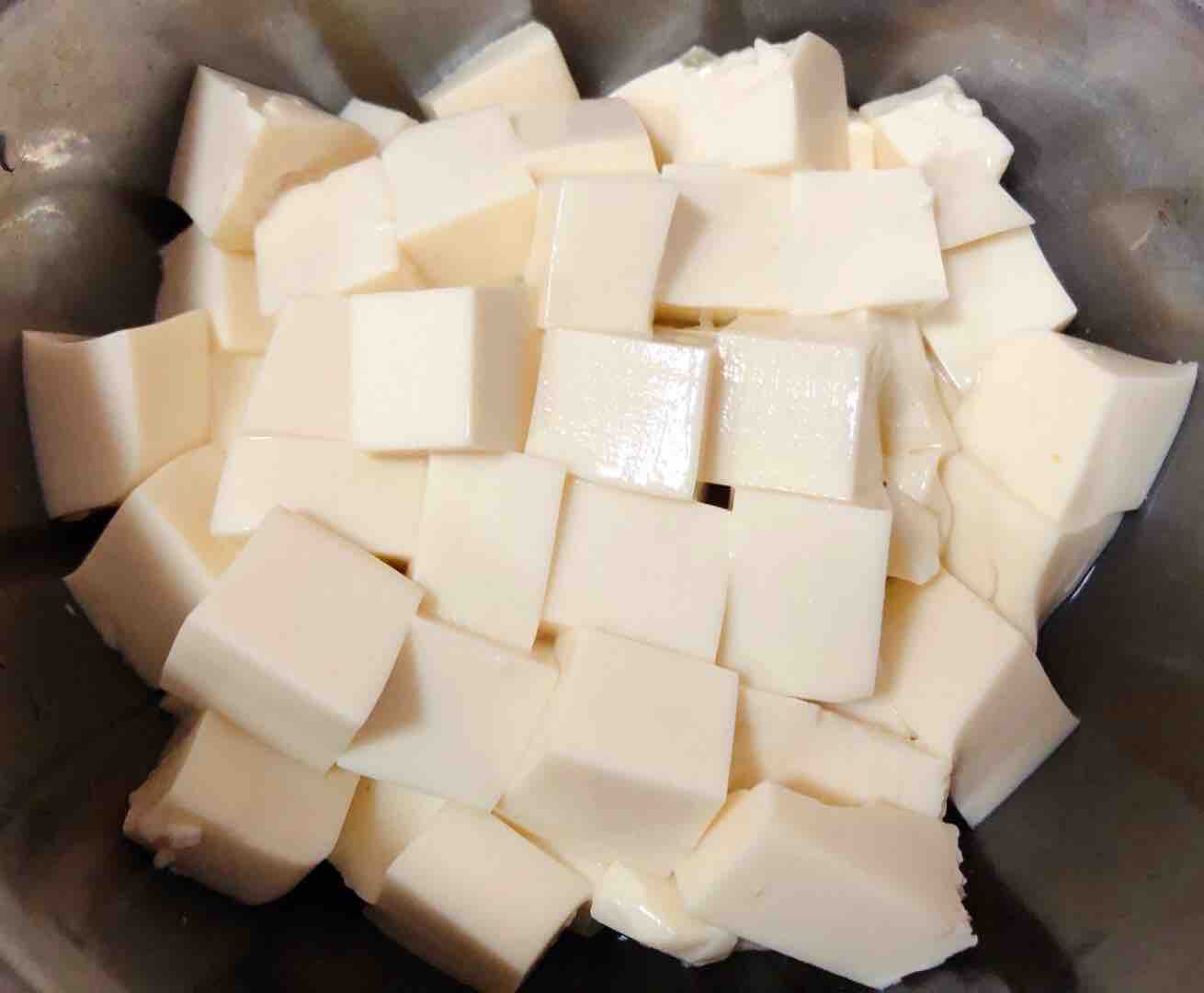 豬肉白菜海膽丸豆腐粉絲湯的做法-咸鮮味煮菜譜-易網(wǎng)健康養(yǎng)生網(wǎng) 豬肉白菜海膽丸豆腐粉絲湯的做法-咸鮮味煮菜譜