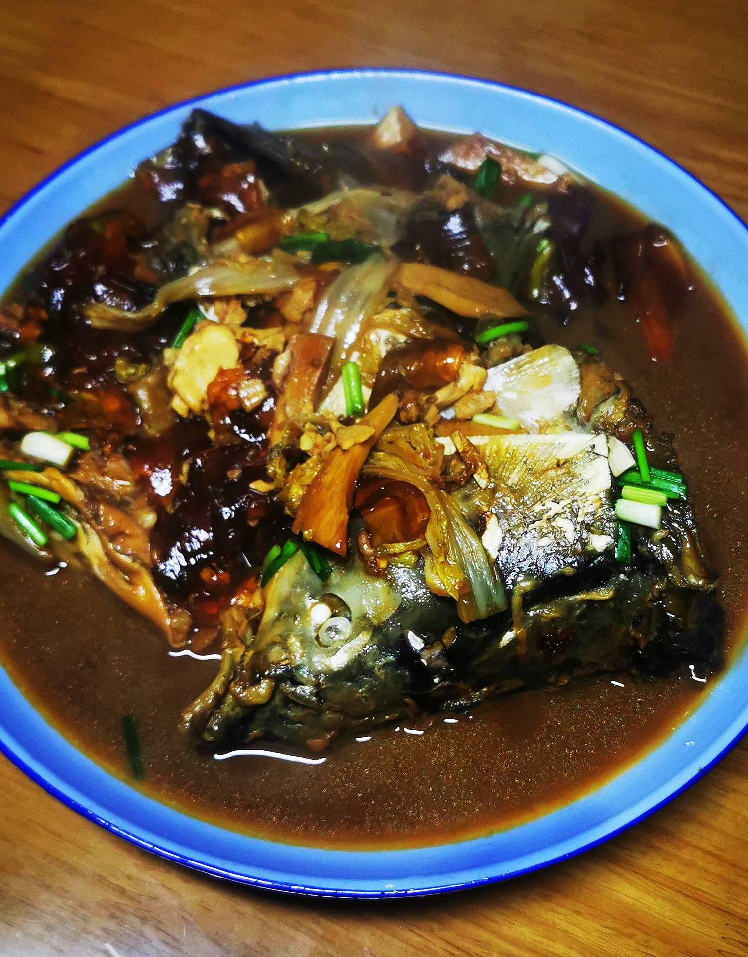 粉條燉青魚頭的做法-家常味燒菜譜-易網健康養生網 粉條燉青魚頭的做法-家常味燒菜譜