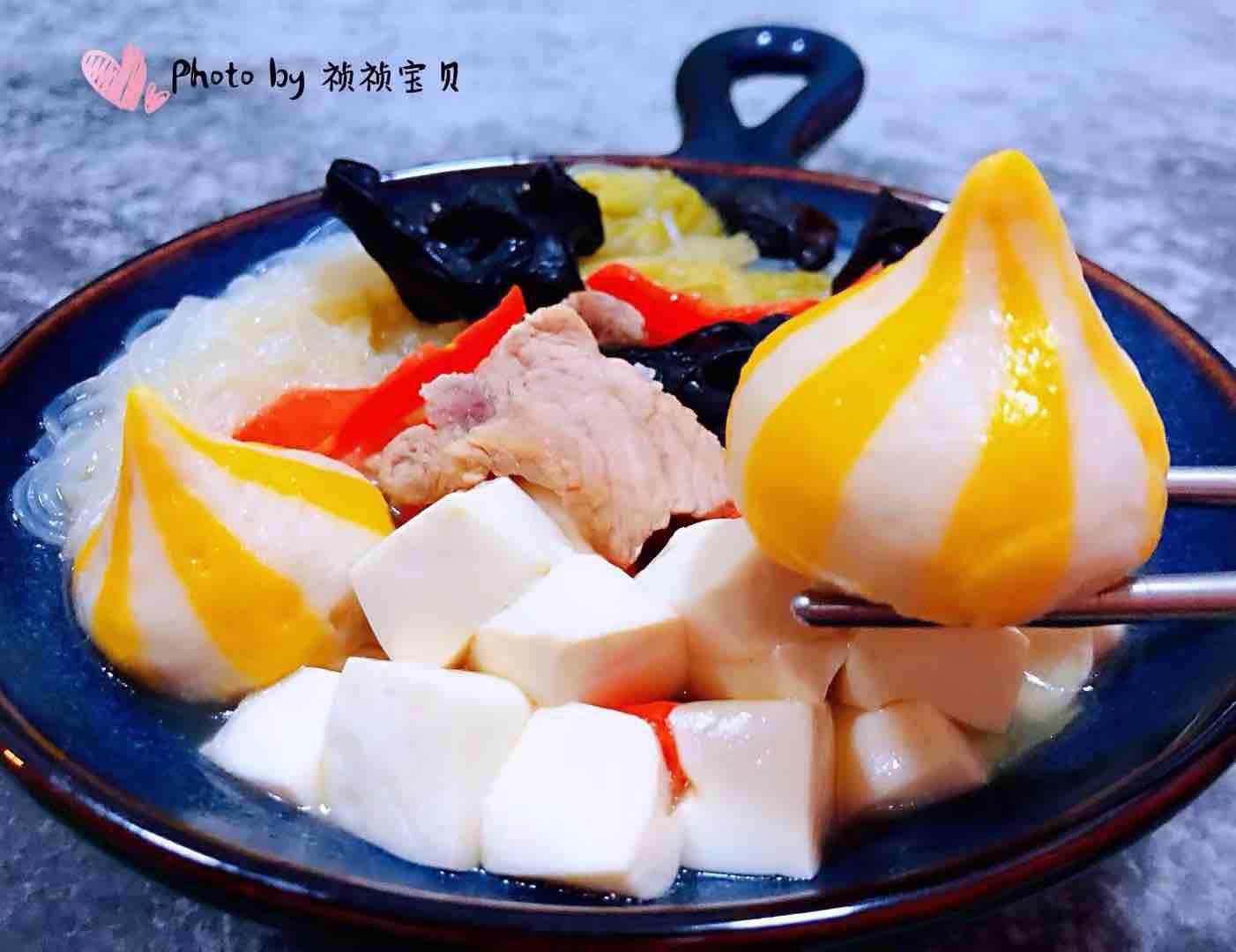 豬肉白菜海膽丸豆腐粉絲湯的做法-咸鮮味煮菜譜-易網(wǎng)健康養(yǎng)生網(wǎng) 豬肉白菜海膽丸豆腐粉絲湯的做法-咸鮮味煮菜譜