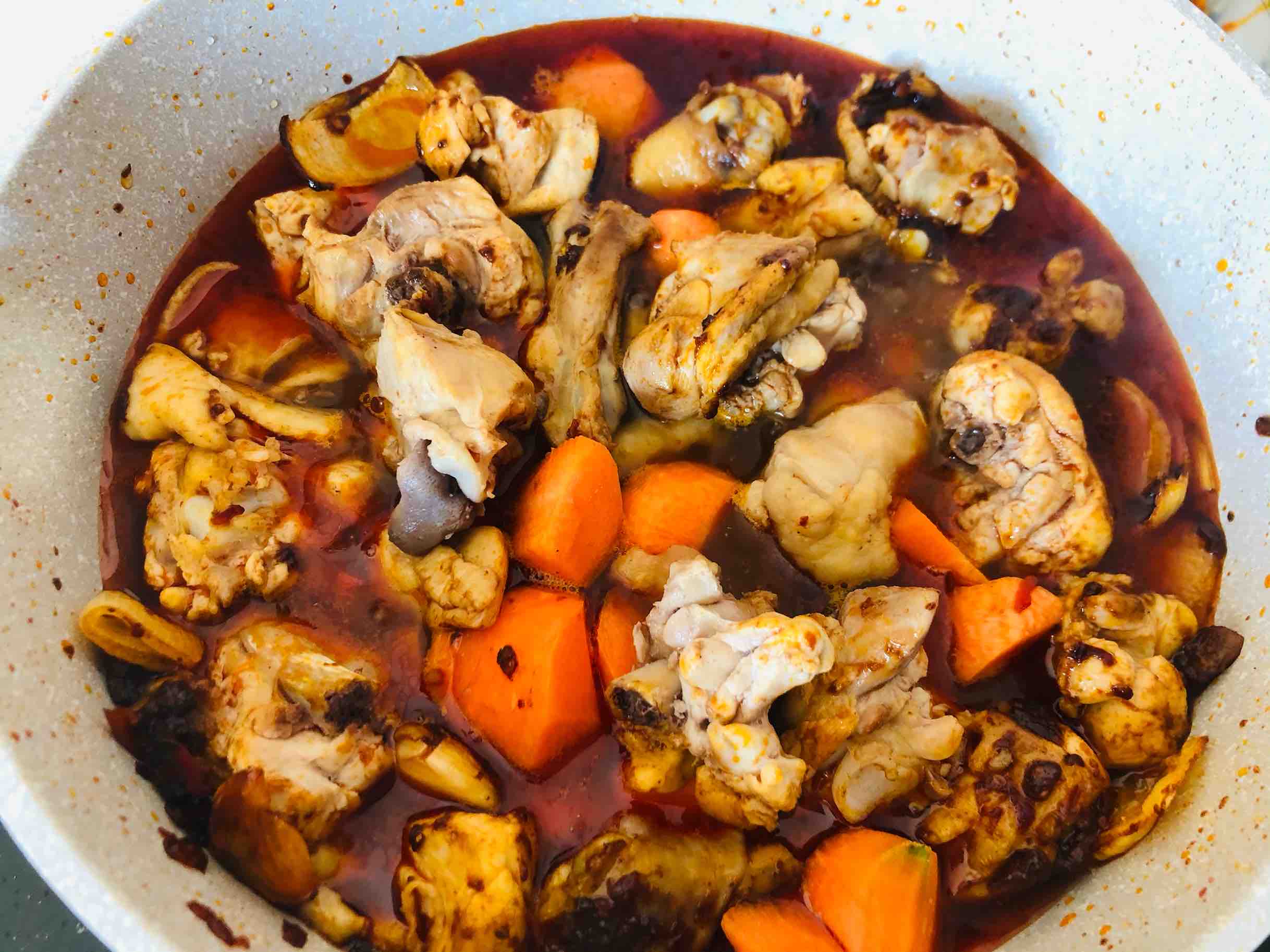 火鍋雞的家常做法,香辣過癮簡單易做,配米飯太下飯啦的做法-香辣味燒菜譜-易網健康養生網 火鍋雞的家常做法,香辣過癮簡單易做,配米飯太下飯啦的做法-香辣味燒菜譜