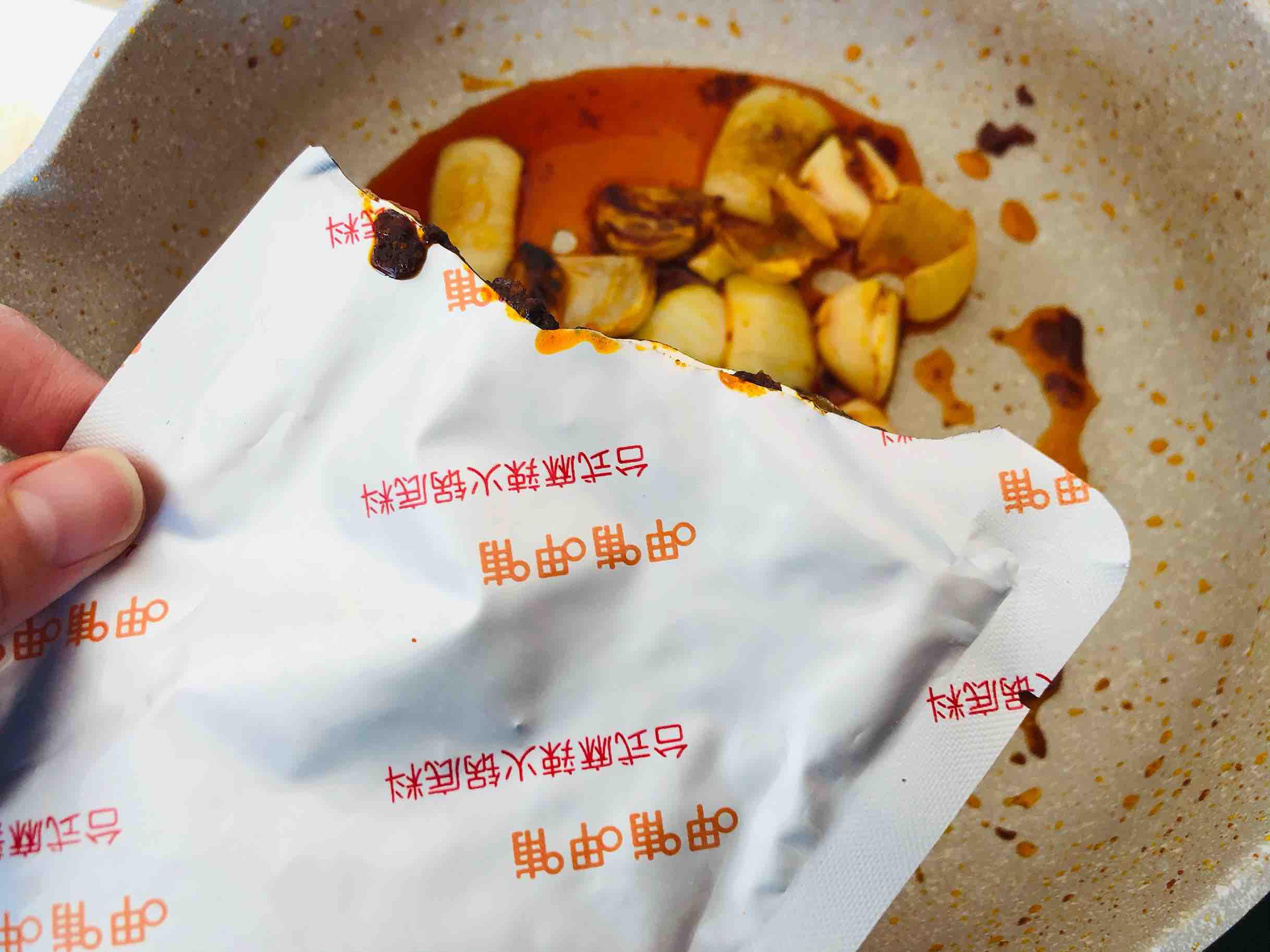 火鍋雞的家常做法,香辣過癮簡單易做,配米飯太下飯啦的做法-香辣味燒菜譜-易網健康養生網 火鍋雞的家常做法,香辣過癮簡單易做,配米飯太下飯啦的做法-香辣味燒菜譜