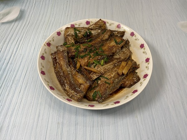 帶魚這樣做,酥脆的連魚骨頭都可以吃的做法-家常味煎菜譜-易網健康養生網 帶魚這樣做,酥脆的連魚骨頭都可以吃的做法-家常味煎菜譜