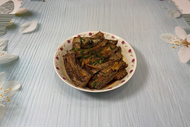 帶魚這樣做,酥脆的連魚骨頭都可以吃的做法-家常味煎菜譜-易網健康養生網 帶魚這樣做,酥脆的連魚骨頭都可以吃的做法-家常味煎菜譜