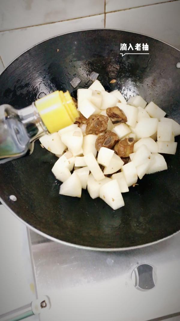 蘿卜燒排骨的做法-家常味燒菜譜-易網(wǎng)健康養(yǎng)生網(wǎng) 蘿卜燒排骨的做法-家常味燒菜譜