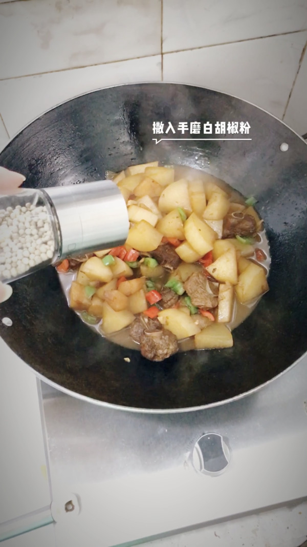 蘿卜燒排骨的做法-家常味燒菜譜-易網(wǎng)健康養(yǎng)生網(wǎng) 蘿卜燒排骨的做法-家常味燒菜譜
