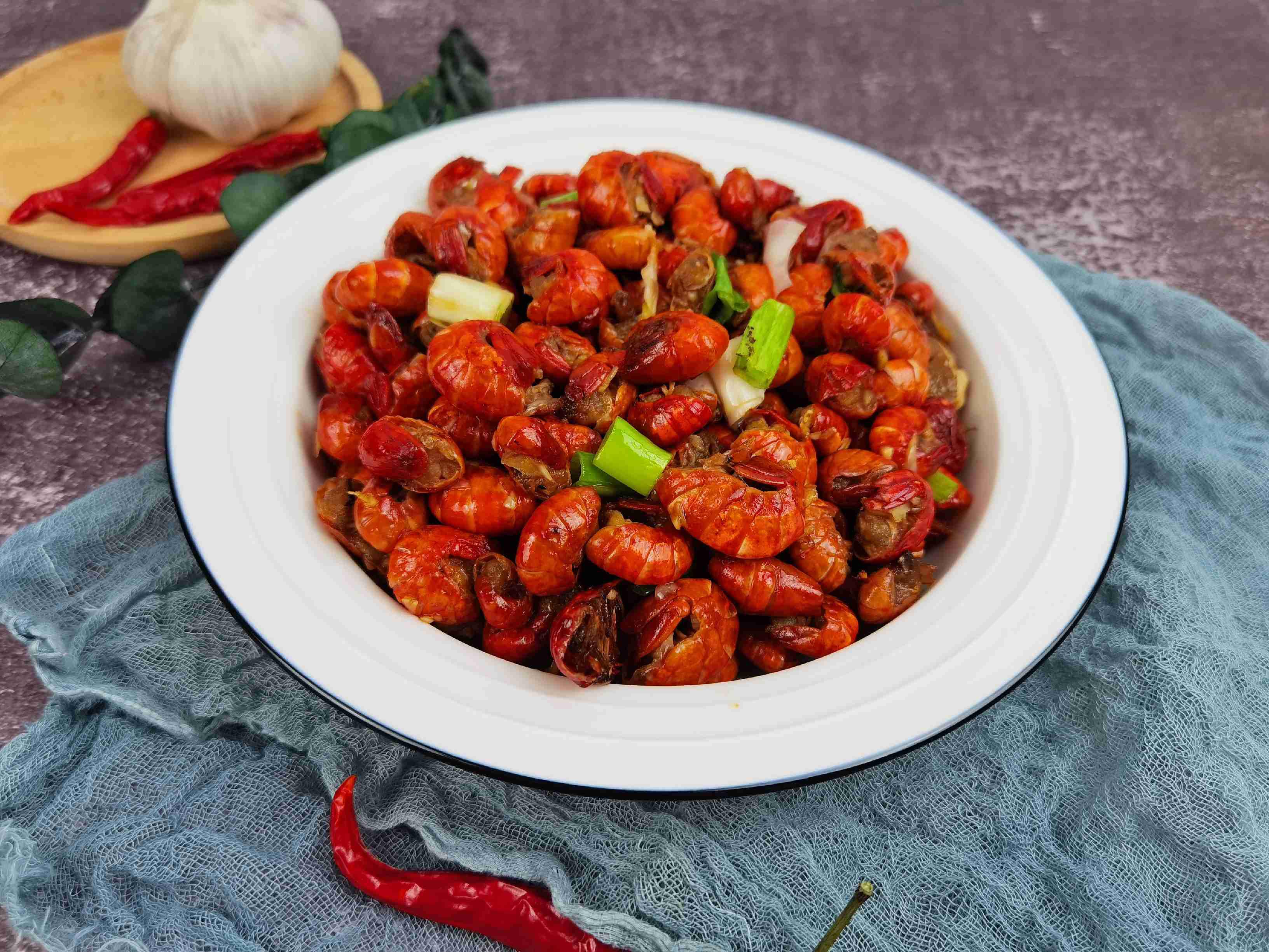 紅火年夜飯－飯店四五十1盤不夠吃，在家20吃到飽的做法-蒜香味炒菜譜