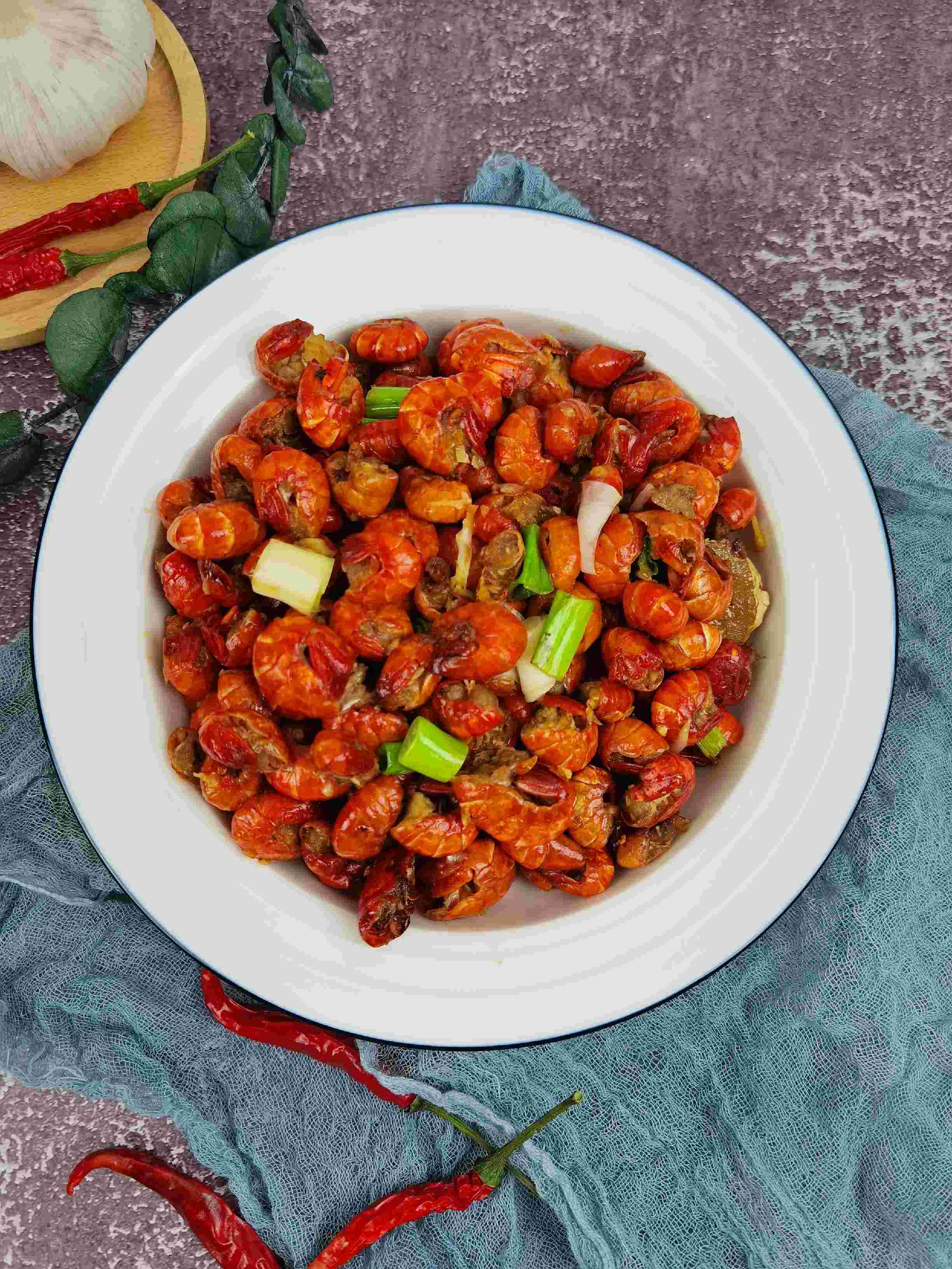 紅火年夜飯－飯店四五十1盤不夠吃，在家20吃到飽的做法-蒜香味炒菜譜