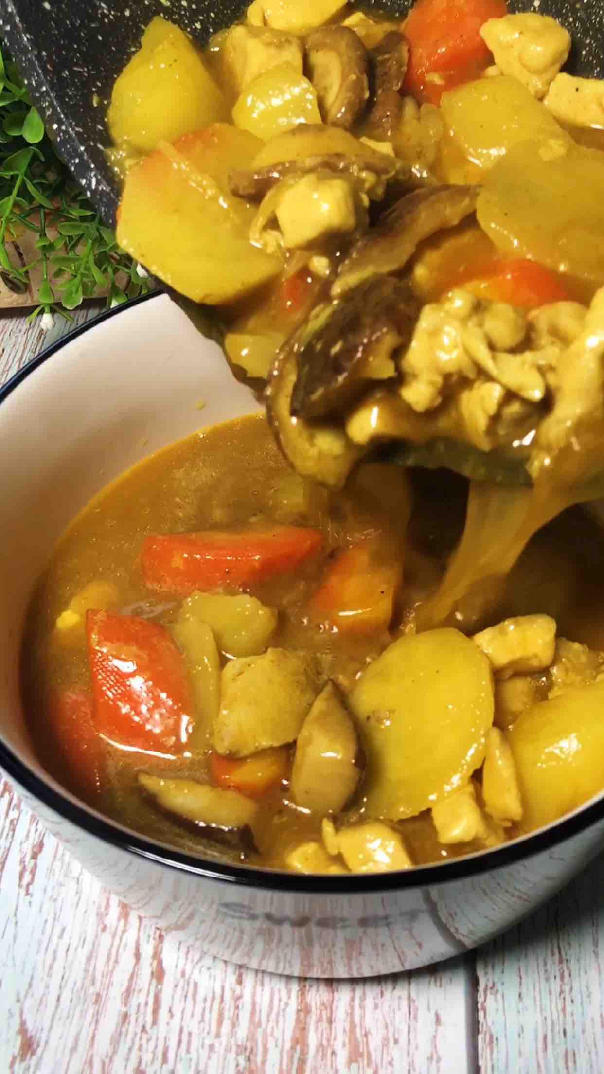 咖喱雞肉飯的做法-咖喱味煮菜譜