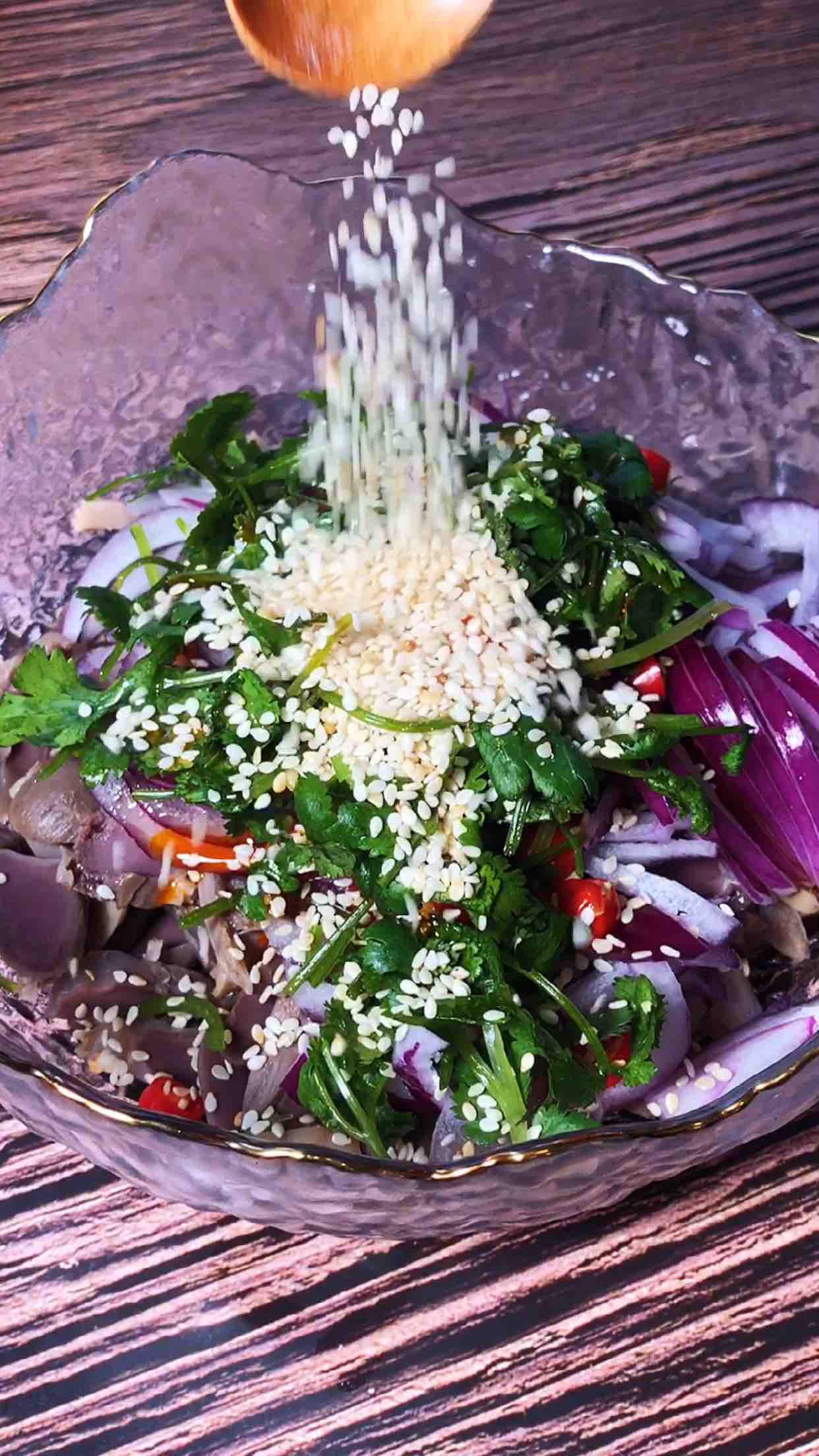 涼拌鴨件的做法-香辣味拌菜譜-易網健康養生網 涼拌鴨件的做法-香辣味拌菜譜