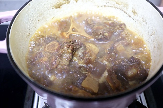 紅燒牛尾的做法-家常味燉菜譜