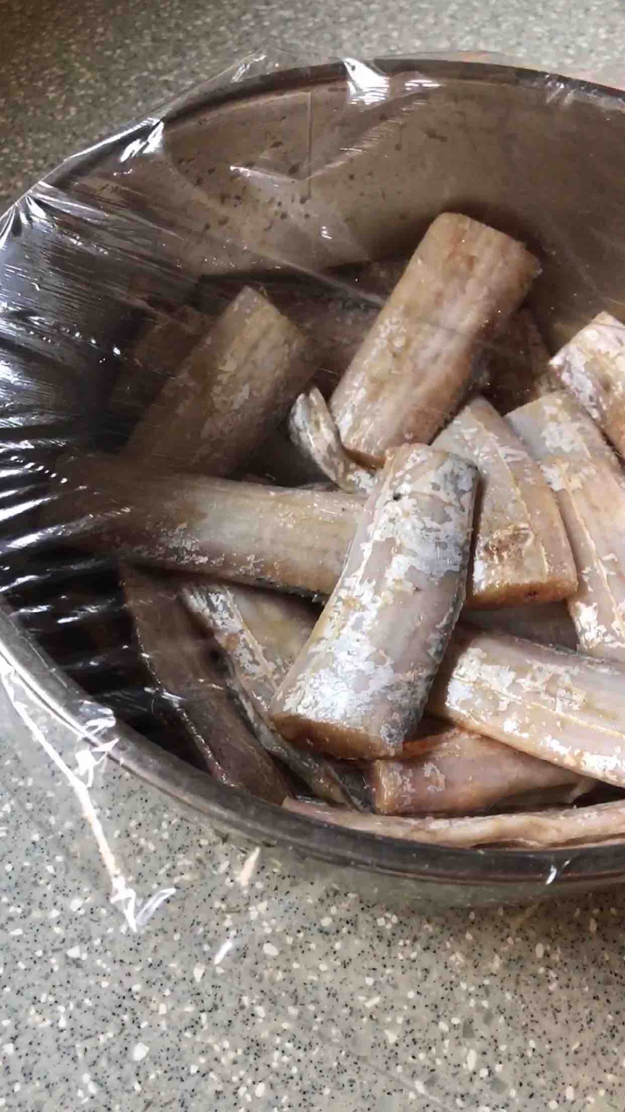 干炸帶魚的做法-魚香味炸菜譜-易網健康養生網 干炸帶魚的做法-魚香味炸菜譜