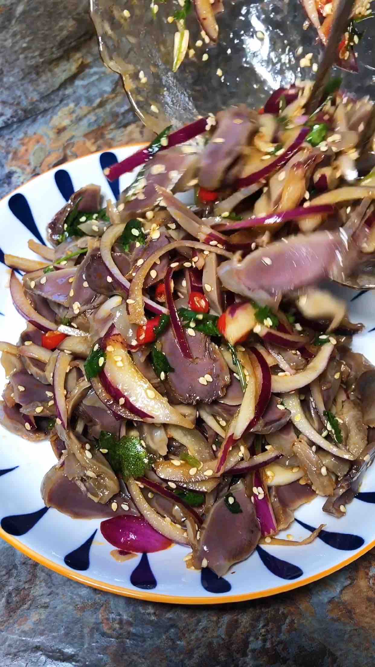 涼拌鴨件的做法-香辣味拌菜譜-易網健康養生網 涼拌鴨件的做法-香辣味拌菜譜