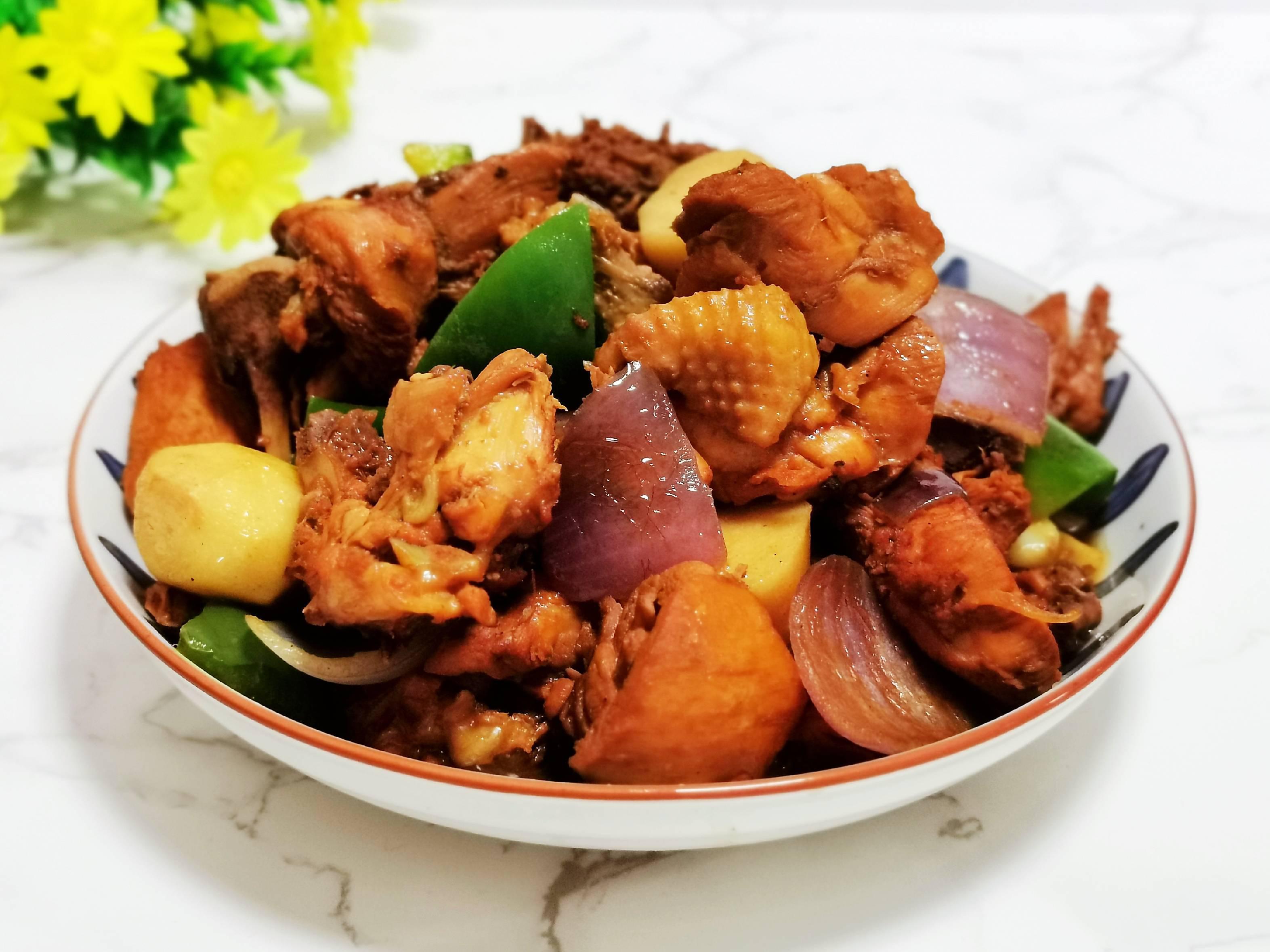 過年硬菜之一：芋頭大盤雞，保證一上桌就被搶光的做法-咸鮮味炒菜譜