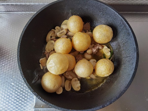 雙菇炒肉絲的做法-咸鮮味炒菜譜