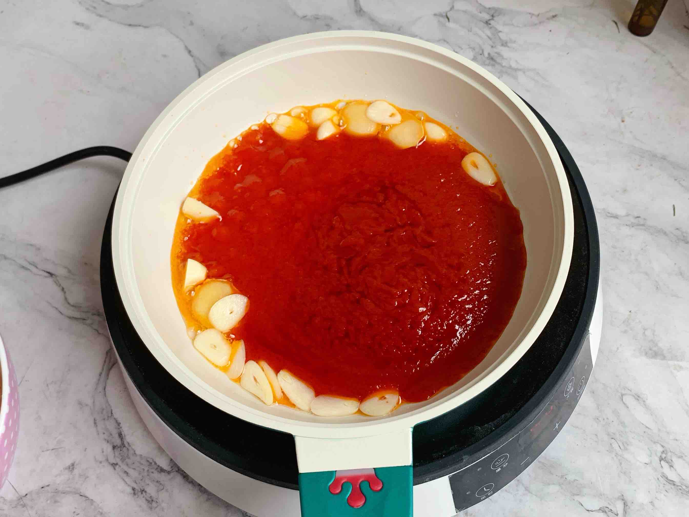 酸湯龍利魚的做法-酸辣味煮菜譜