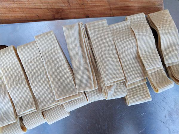 麻辣毛肚豆皮串的做法-麻辣味煮菜譜-易網健康養生網 麻辣毛肚豆皮串的做法-麻辣味煮菜譜