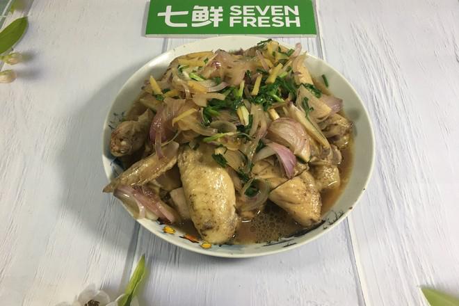 童子雞只需腌一腌，蒸一蒸，淋上蔥油汁，簡單又美味的做法-蔥香味蒸菜譜