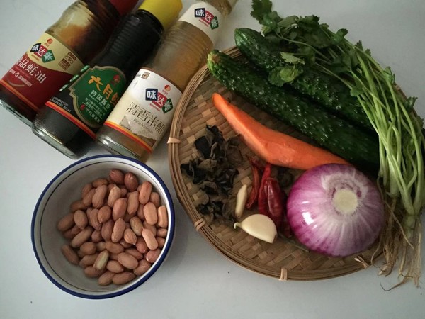 熗拌時蔬全家福的做法-咸鮮味拌菜譜-易網<a href=http://www.xllyou.com/ target=_blank class=infotextkey>健康養生</a>網 熗拌時蔬全家福的做法-咸鮮味拌菜譜