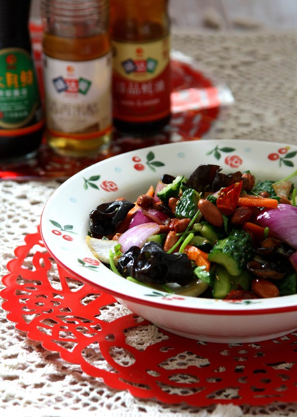 熗拌時蔬全家福的做法-咸鮮味拌菜譜-易網健康養生網 熗拌時蔬全家福的做法-咸鮮味拌菜譜