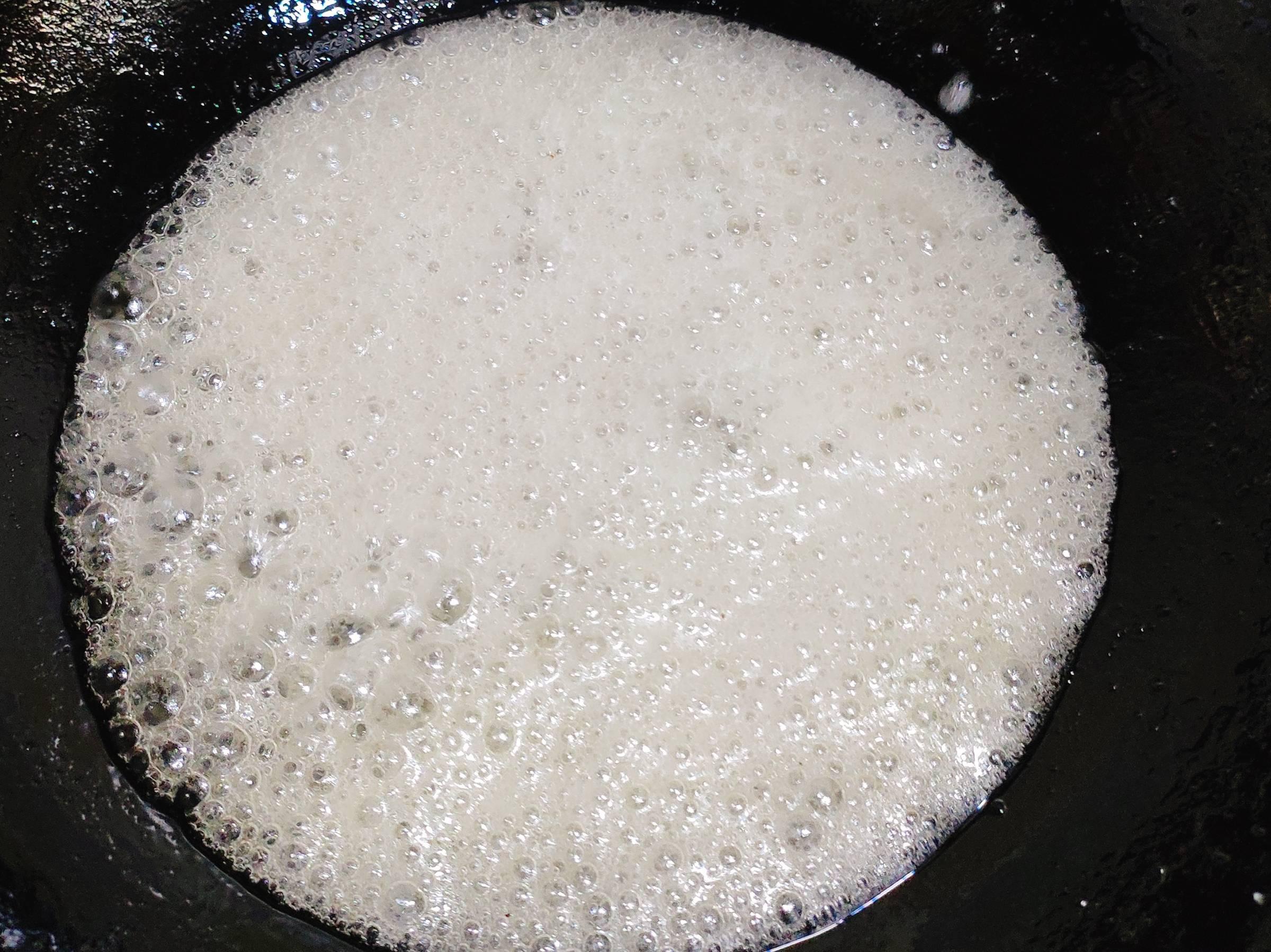 拉出長絲的拔絲土豆的做法-甜味其它工藝菜譜-易網健康養生網 拉出長絲的拔絲土豆的做法-甜味其它工藝菜譜