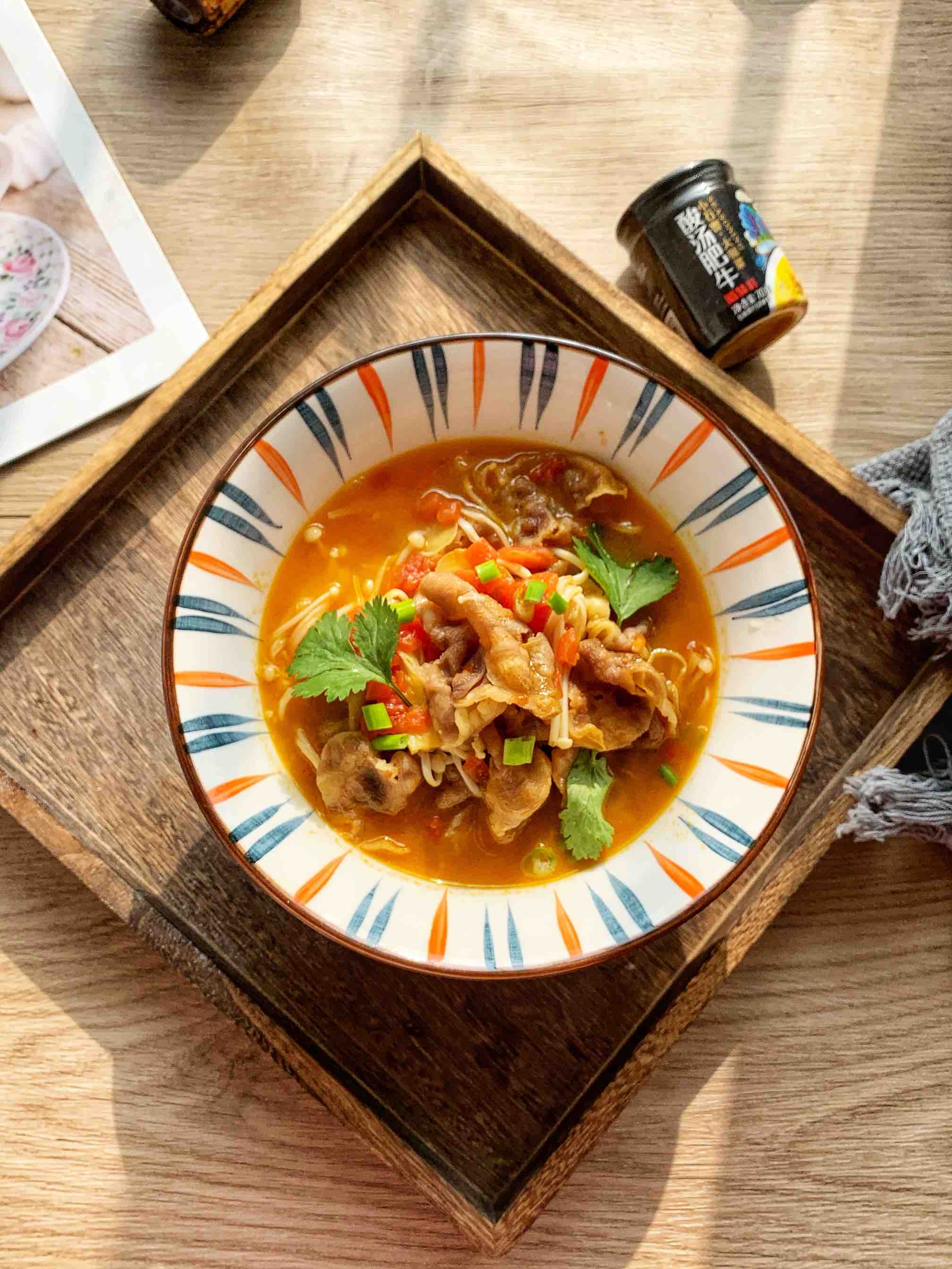 懶人版酸湯肥牛??暖胃下飯的做法-香辣味炒菜譜