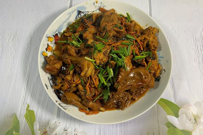 雙茹燒三黃雞的做法-醬香味燉菜譜-易網健康養生網 雙茹燒三黃雞的做法-醬香味燉菜譜