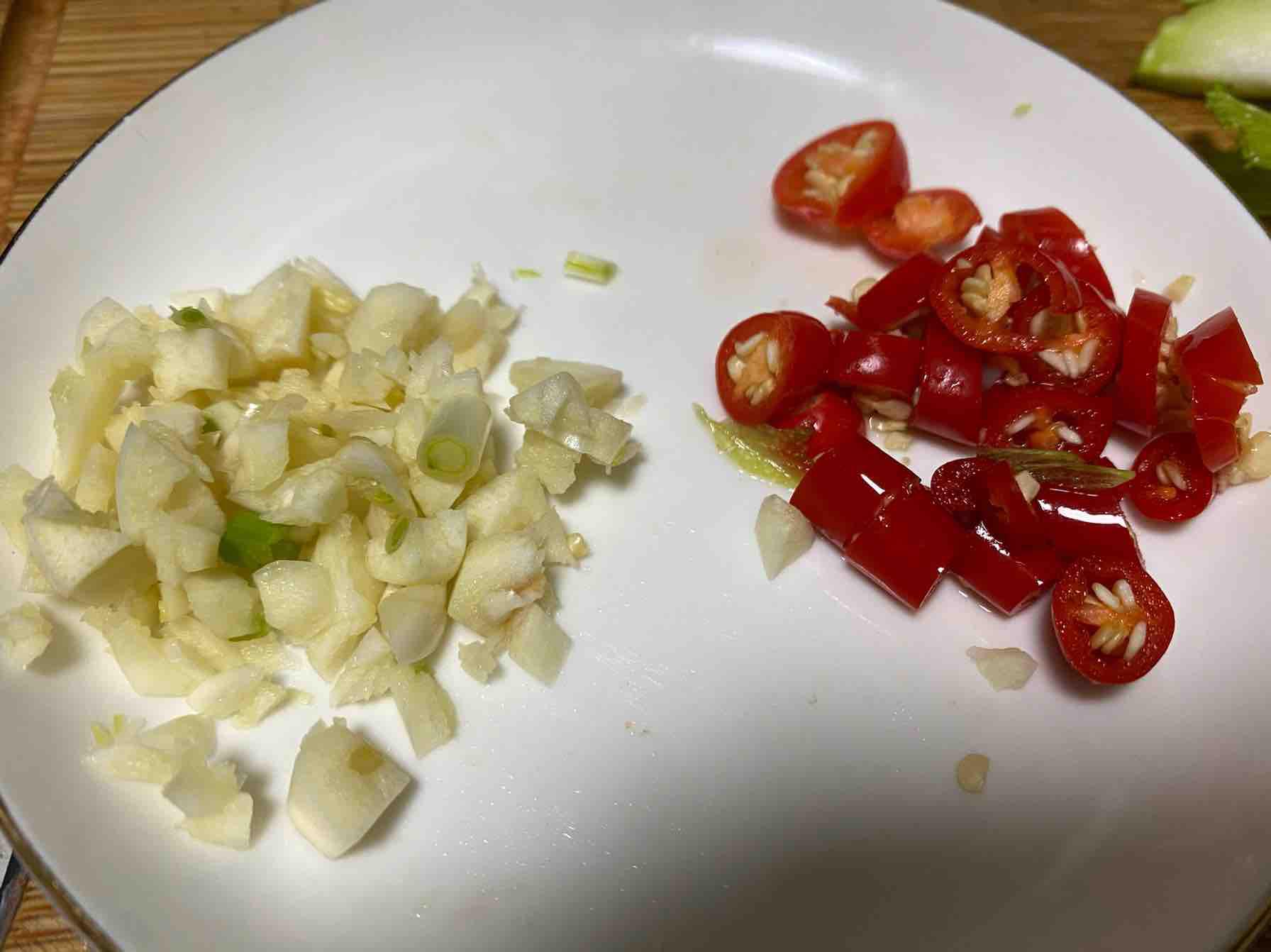 兒菜炒肉絲的做法-家常味炒菜譜-易網健康養生網 兒菜炒肉絲的做法-家常味炒菜譜