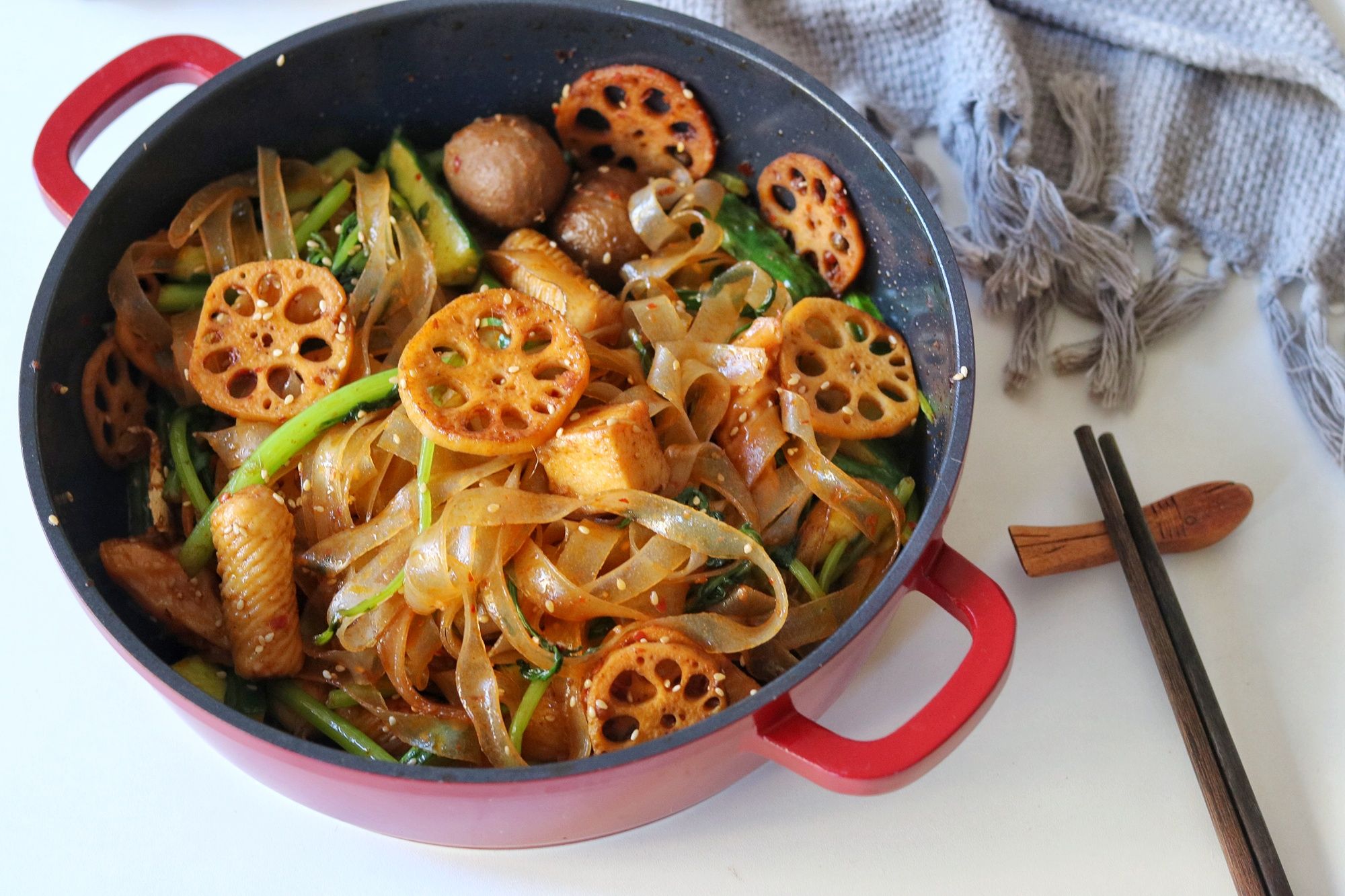 魚丸多多麻辣香鍋的做法-香辣味炒菜譜-易網健康養生網 魚丸多多麻辣香鍋的做法-香辣味炒菜譜