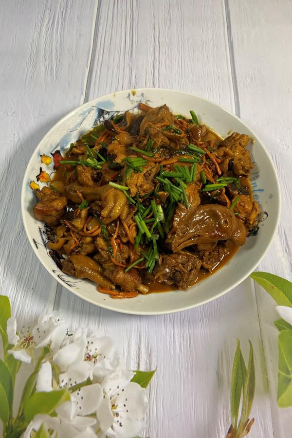 雙茹燒三黃雞的做法-醬香味燉菜譜-易網健康養生網 雙茹燒三黃雞的做法-醬香味燉菜譜