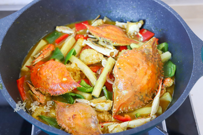 梭子蟹和咖喱碰撞出的美味,簡單零失敗的做法-咖喱味煮菜譜-易網健康養生網 梭子蟹和咖喱碰撞出的美味,簡單零失敗的做法-咖喱味煮菜譜